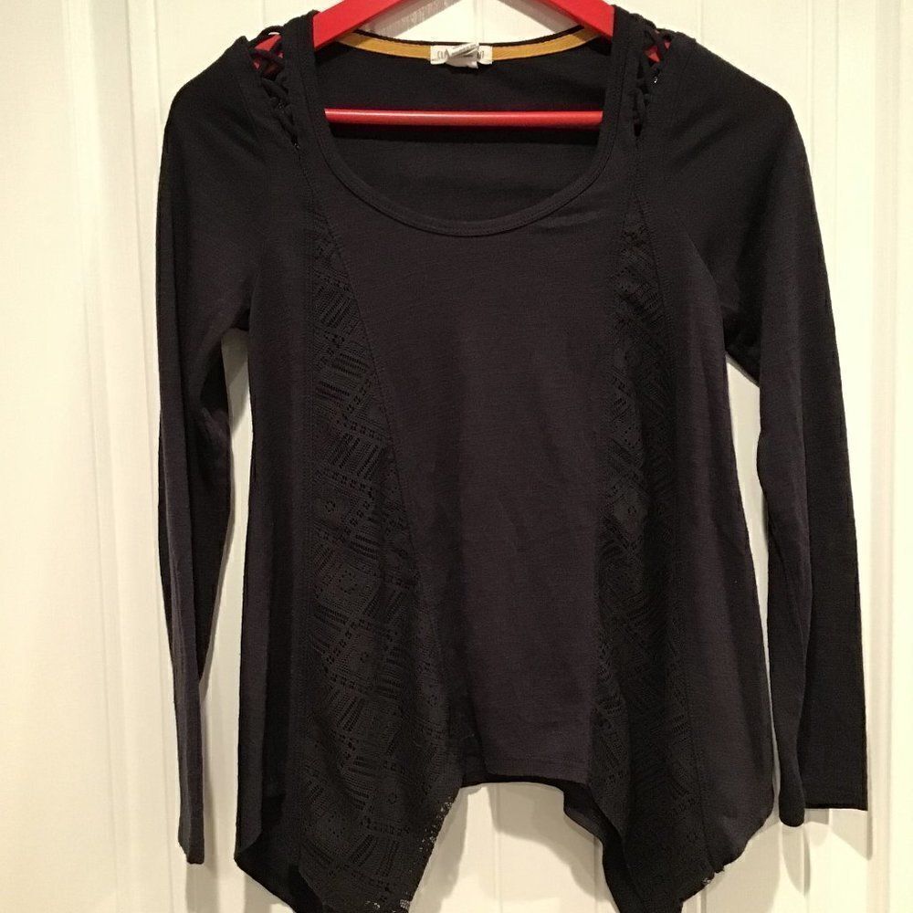 🌺3 FOR $20🌺 - BLACK CLOVER + SCOUT XS CUTE TOP SOFT JR
